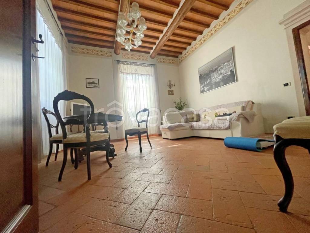 casa indipendente in vendita a Poggibonsi