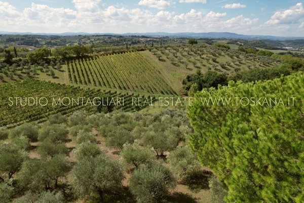 casa indipendente in vendita a Poggibonsi