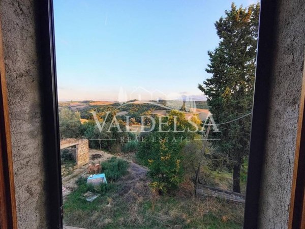 casa indipendente in vendita a Poggibonsi