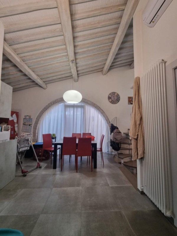 casa indipendente in vendita a Poggibonsi in zona Staggia Senese