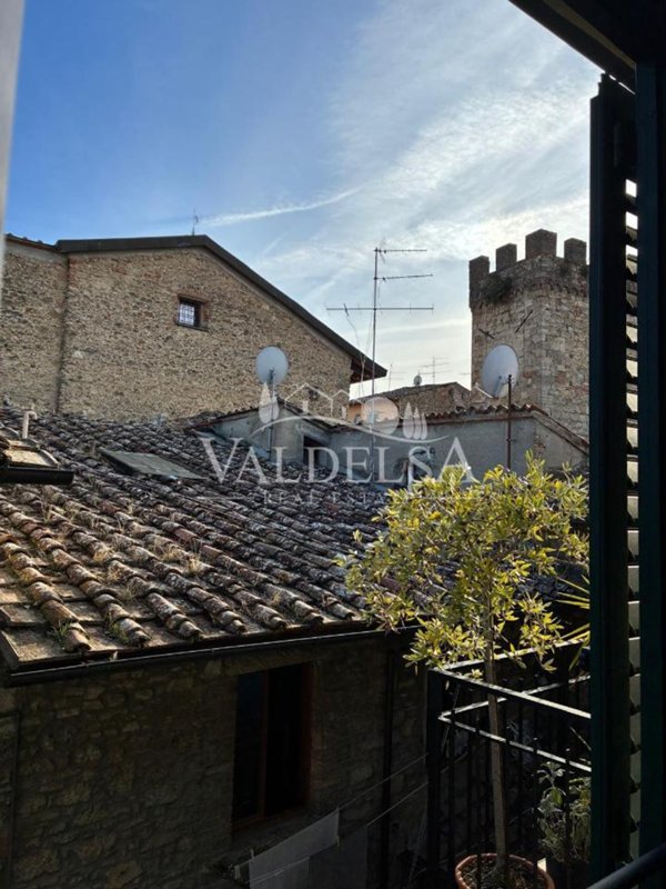 appartamento in vendita a Poggibonsi in zona Centro Storico