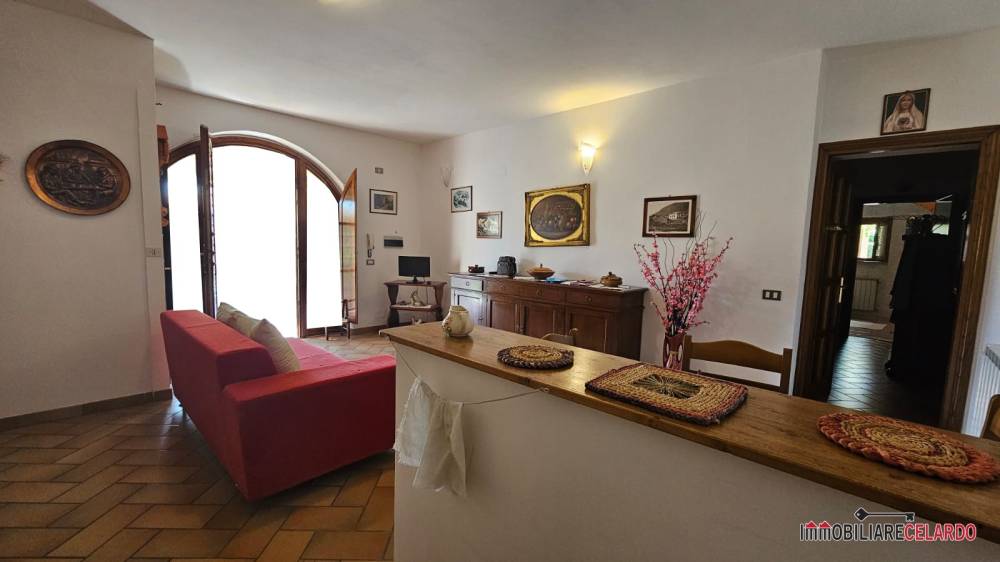 appartamento in vendita a Poggibonsi in zona Staggia Senese