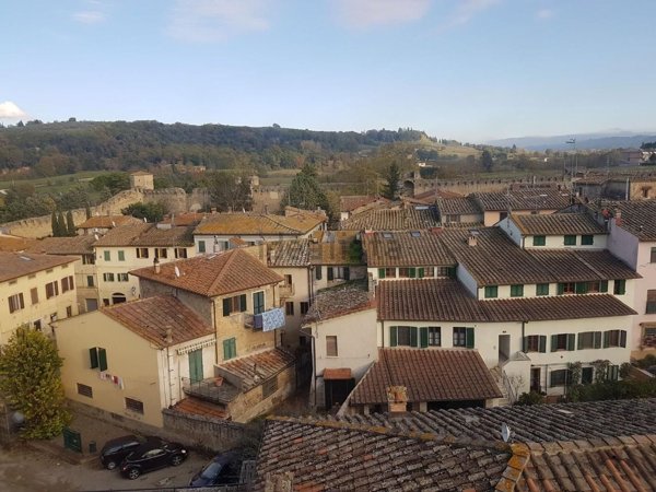 casa indipendente in vendita a Poggibonsi in zona Staggia Senese