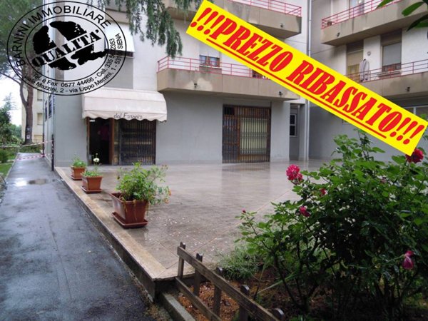 negozio in vendita a Poggibonsi in zona Staggia Senese