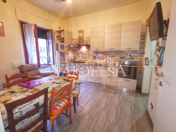 appartamento in vendita a Poggibonsi in zona Centro Storico