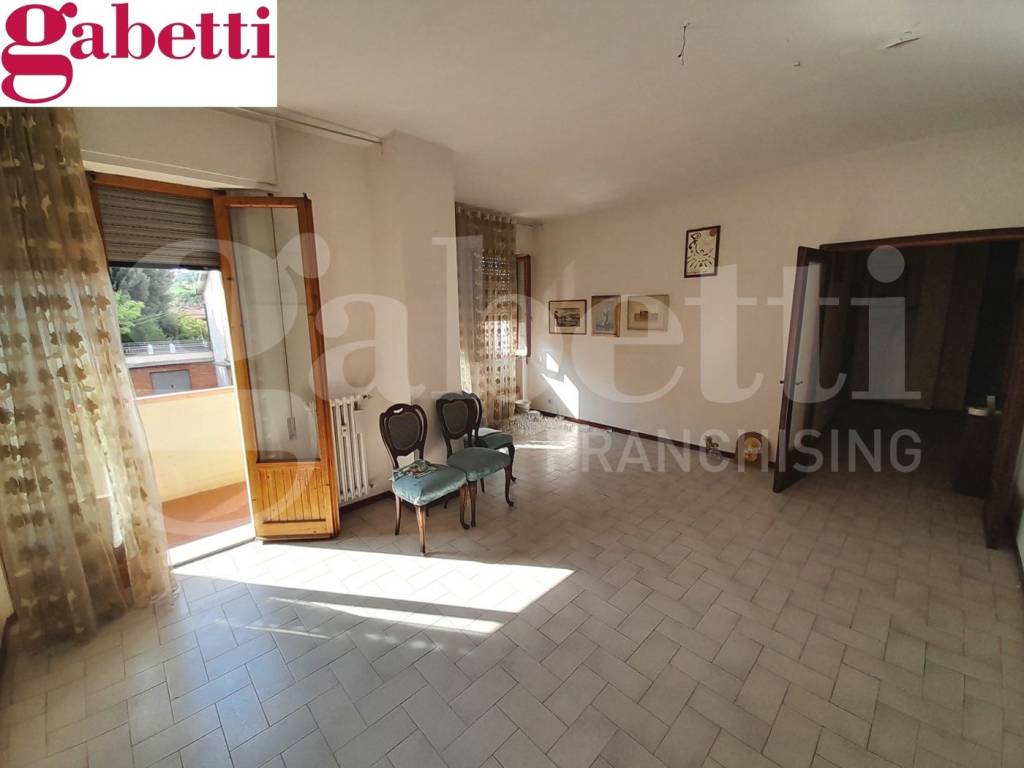 appartamento in vendita a Poggibonsi in zona Centro Storico