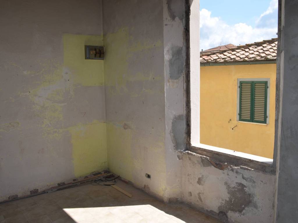 appartamento in vendita a Poggibonsi in zona Centro Storico