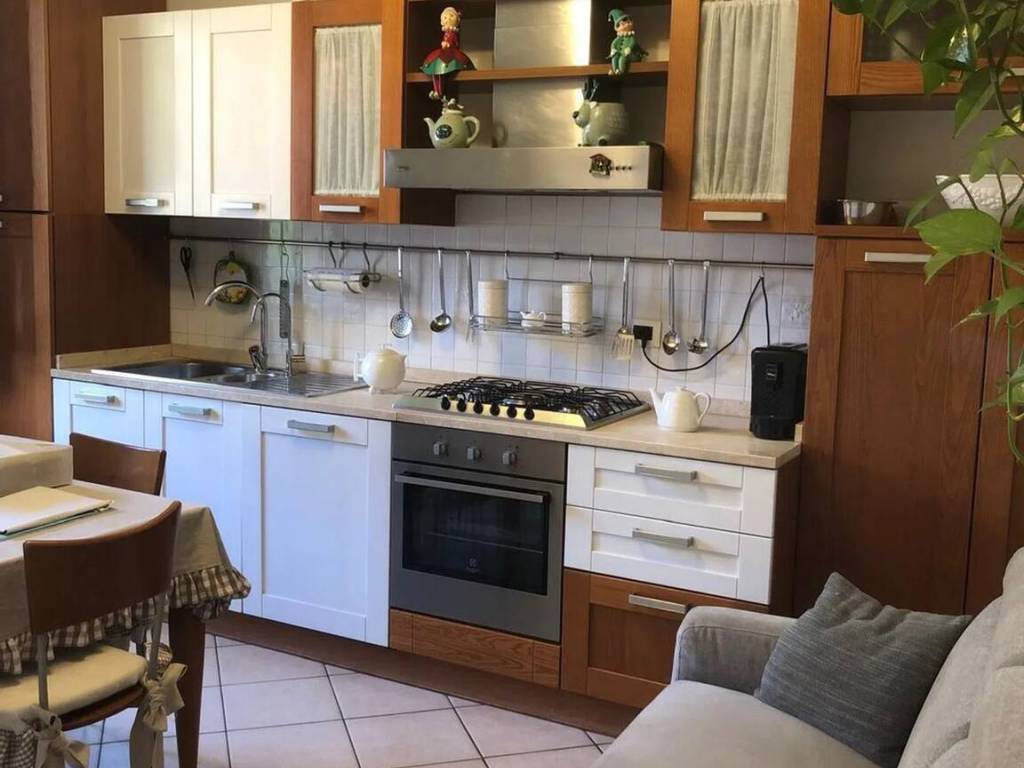 appartamento in vendita a Poggibonsi in zona Centro Storico