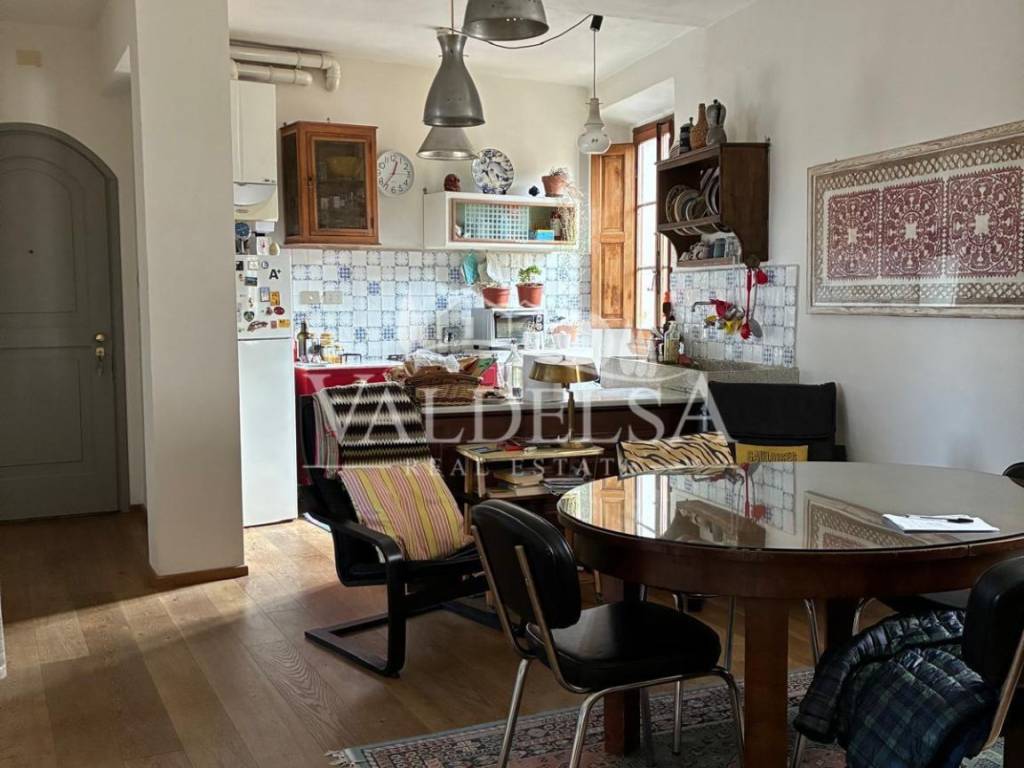 appartamento in vendita a Poggibonsi in zona Centro Storico