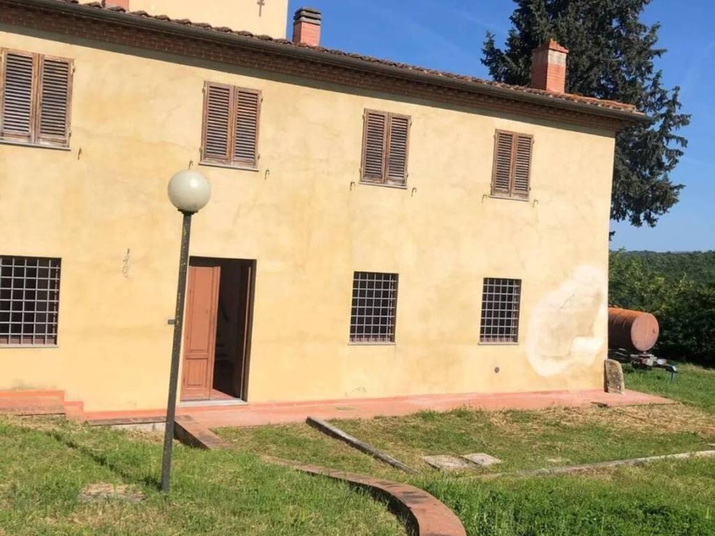 casa indipendente in vendita a Poggibonsi