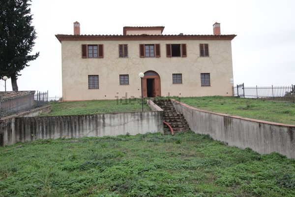 casa indipendente in vendita a Poggibonsi