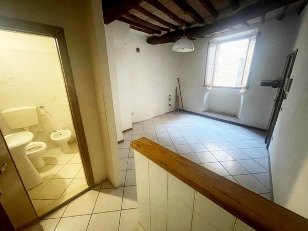 appartamento in vendita a Poggibonsi in zona Centro Storico