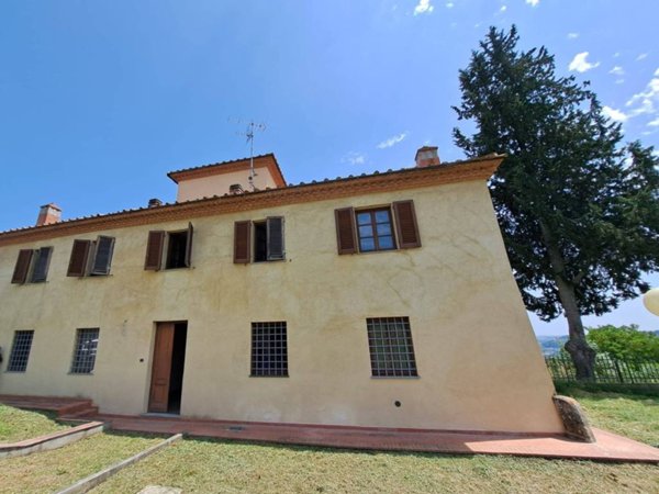casa indipendente in vendita a Poggibonsi