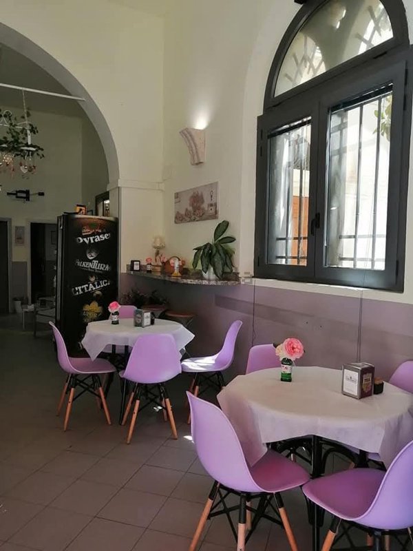 negozio in vendita a Poggibonsi