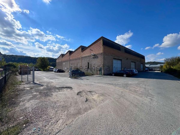 capannone in vendita a Poggibonsi