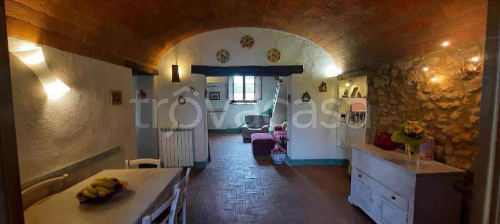 casa indipendente in vendita a Poggibonsi