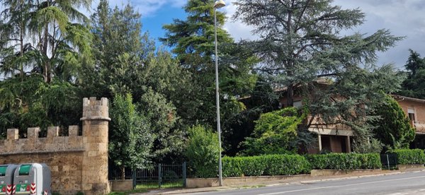 casa indipendente in vendita a Poggibonsi