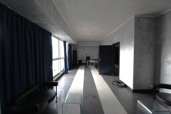 locale commerciale in vendita a Poggibonsi