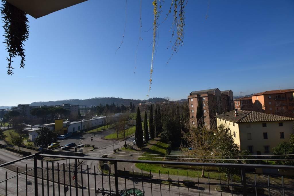 appartamento in vendita a Poggibonsi in zona Borgaccio