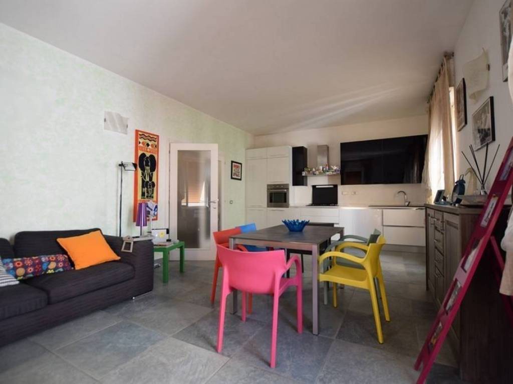 appartamento in vendita a Poggibonsi in zona Centro Storico