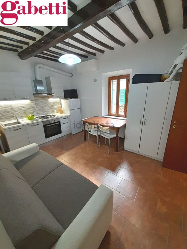 appartamento in vendita a Poggibonsi in zona Centro Storico