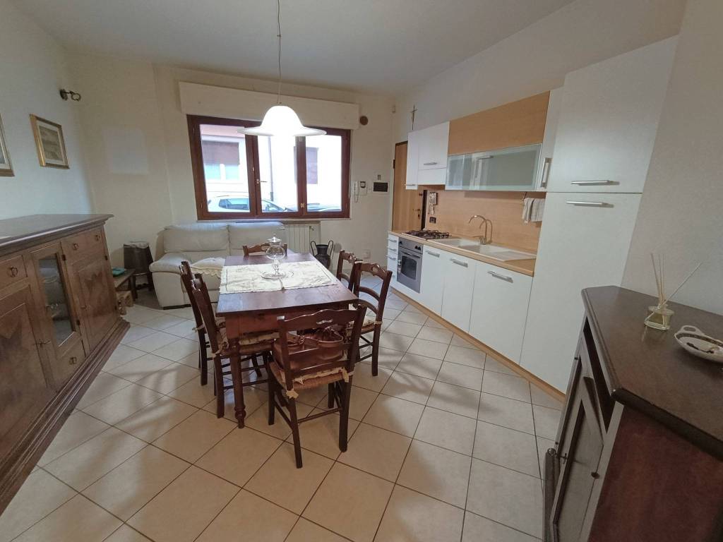 appartamento in vendita a Poggibonsi in zona Centro Storico