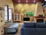 casa indipendente in vendita a Poggibonsi