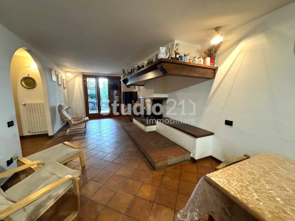 casa indipendente in vendita a Poggibonsi