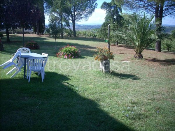 casa indipendente in vendita a Poggibonsi