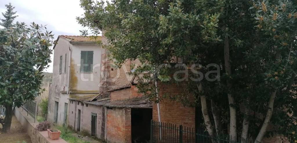 casa indipendente in vendita a Poggibonsi