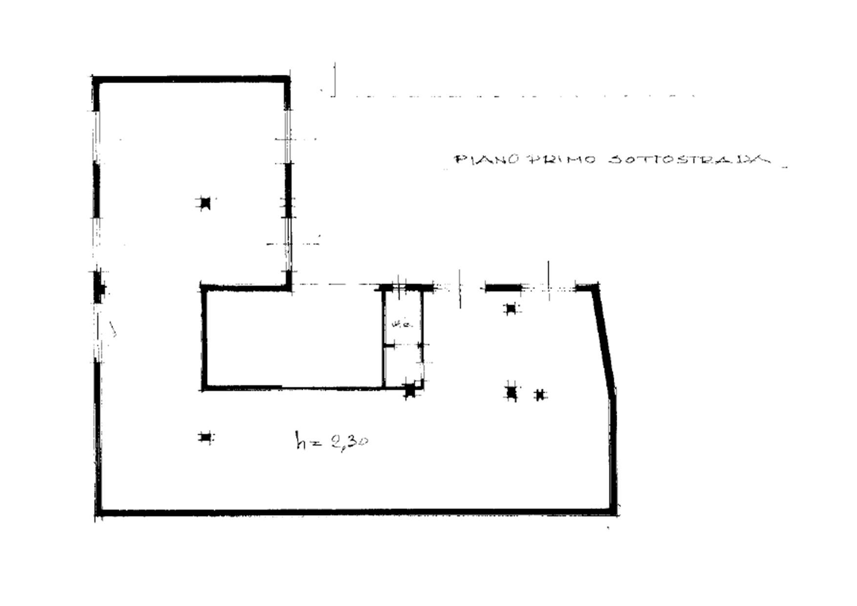 locale di sgombero in vendita a Poggibonsi