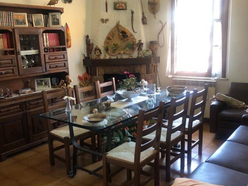 appartamento in vendita a Poggibonsi in zona Centro Storico