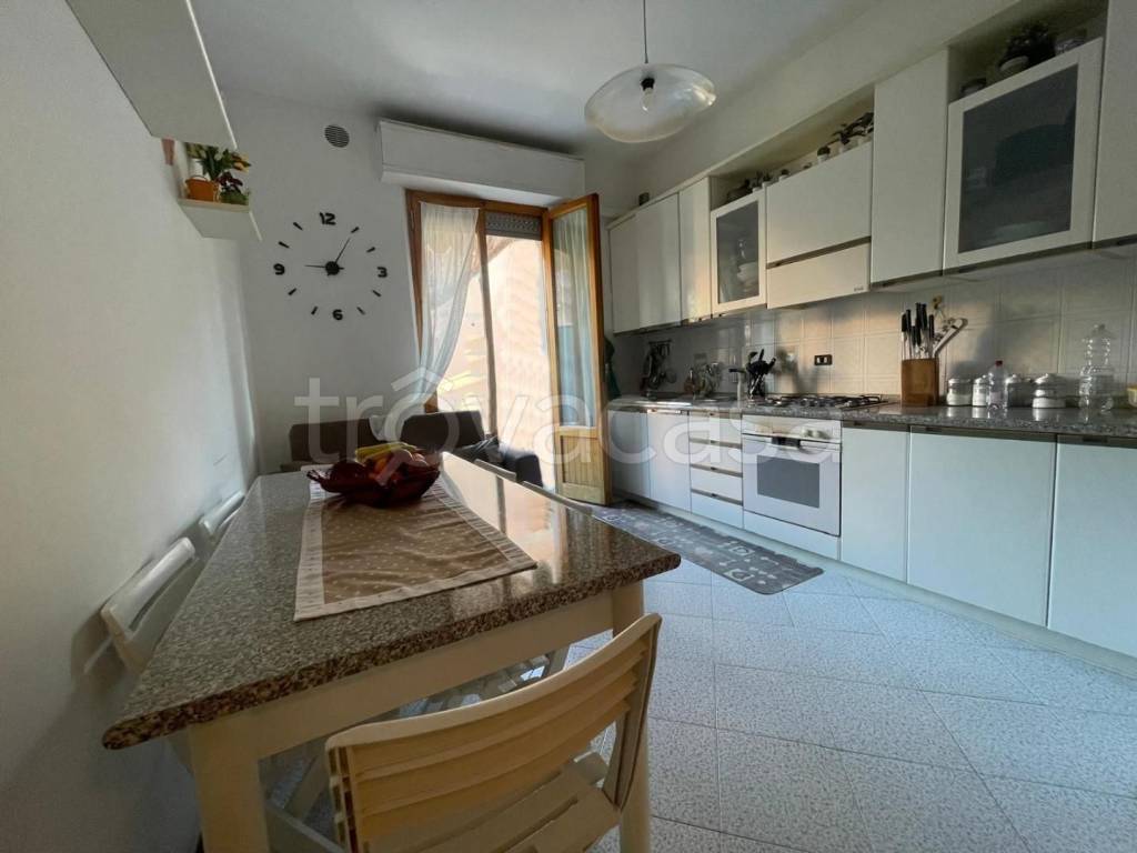 appartamento in vendita a Poggibonsi in zona Borgaccio