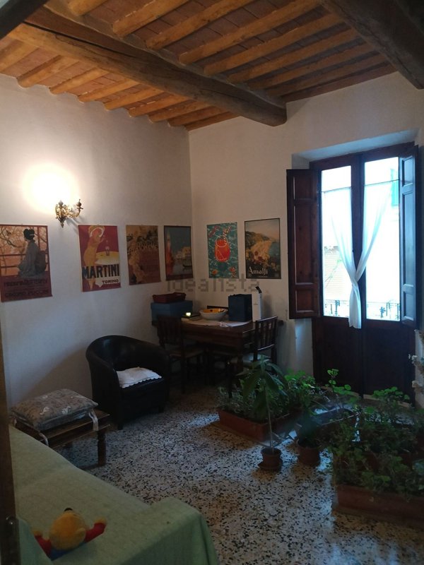 appartamento in vendita a Poggibonsi in zona Centro Storico