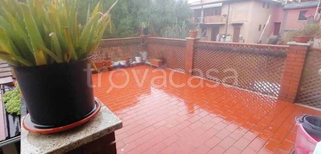 appartamento in vendita a Poggibonsi in zona Centro Storico