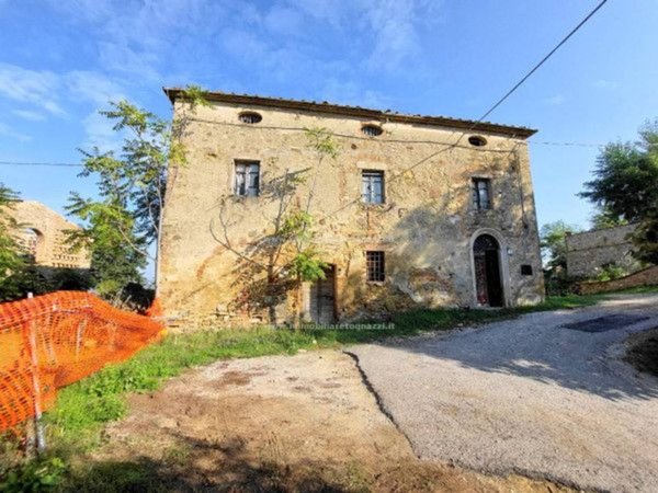 casa indipendente in vendita a Poggibonsi