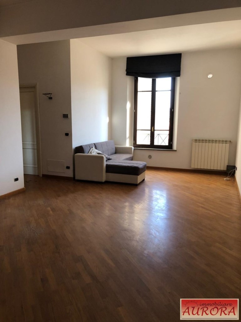 appartamento in vendita a Poggibonsi in zona Centro Storico