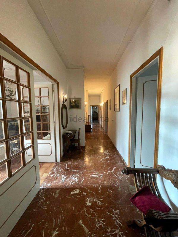 casa indipendente in vendita a Poggibonsi in zona Centro Storico