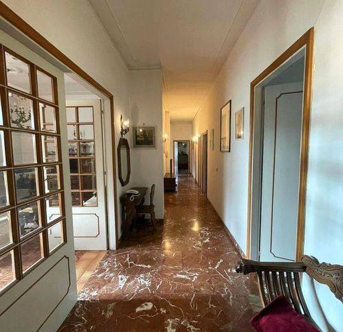 casa indipendente in vendita a Poggibonsi in zona Centro Storico