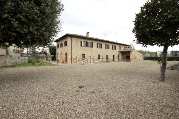 casale in vendita a Poggibonsi in zona Staggia Senese