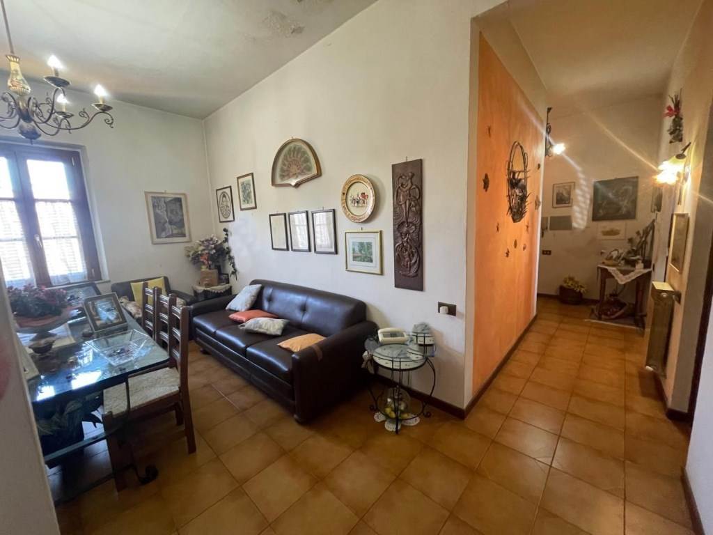 appartamento in vendita a Poggibonsi in zona Centro Storico