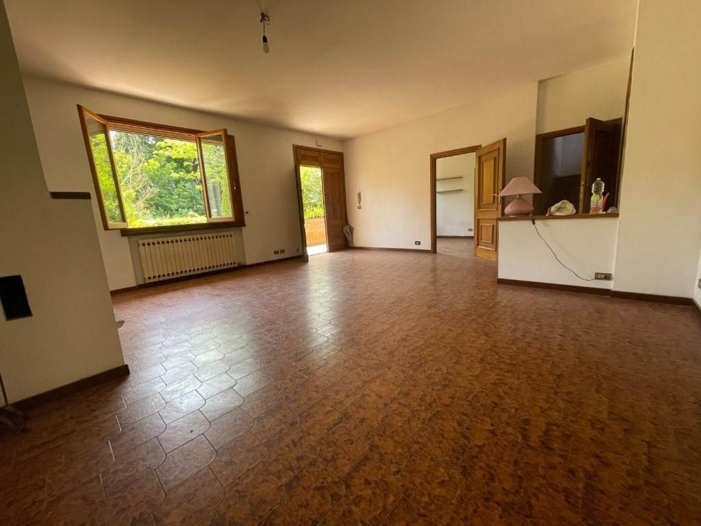 casa indipendente in vendita a Poggibonsi