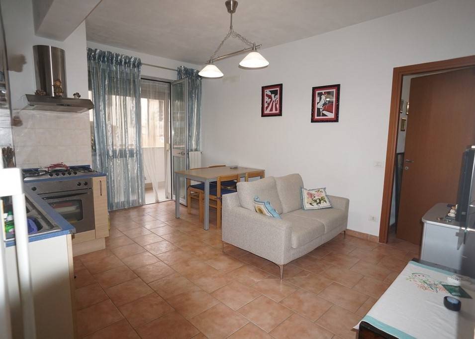 appartamento in vendita a Poggibonsi in zona Centro Storico