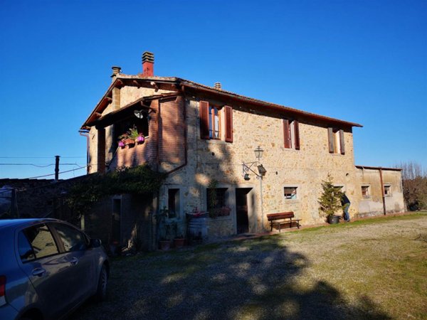 casa indipendente in vendita a Poggibonsi