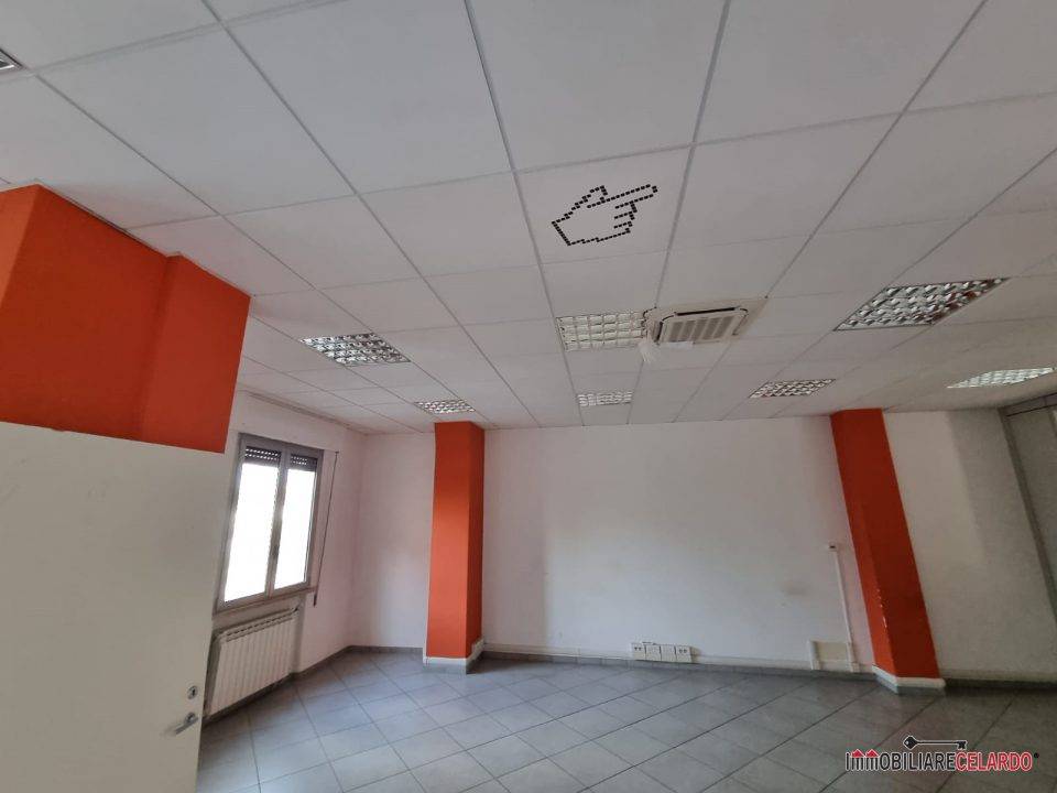 negozio in vendita a Poggibonsi