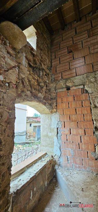 casa indipendente in vendita a Poggibonsi