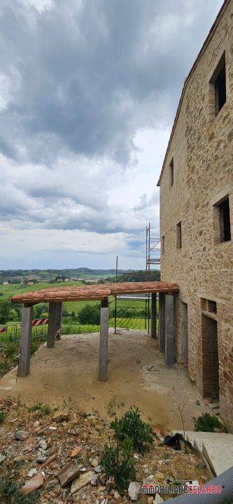 casa indipendente in vendita a Poggibonsi