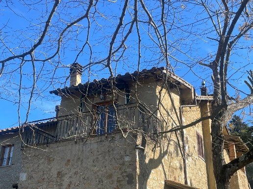 casa indipendente in vendita a Poggibonsi in zona Centro Storico