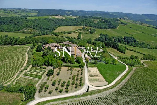 negozio in vendita a Poggibonsi