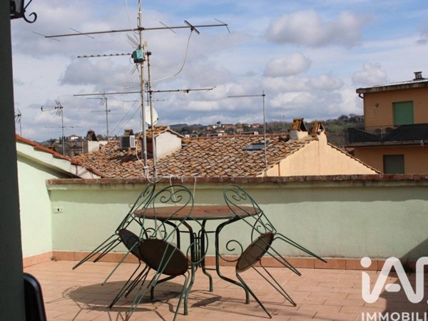 appartamento in vendita a Poggibonsi in zona Centro Storico